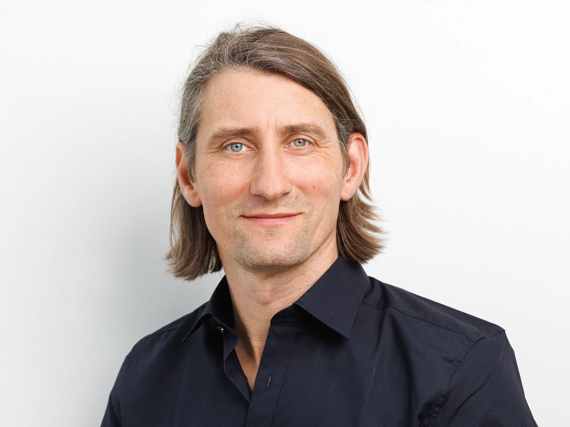 Roman Schwarz, Freier Mitarbeiter – Finanz- & Unternehmensberater